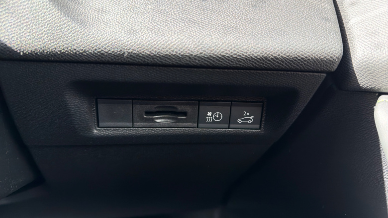 Peugeot 408 158kW GT 58kWh 5dr Auto Electric Hatchback